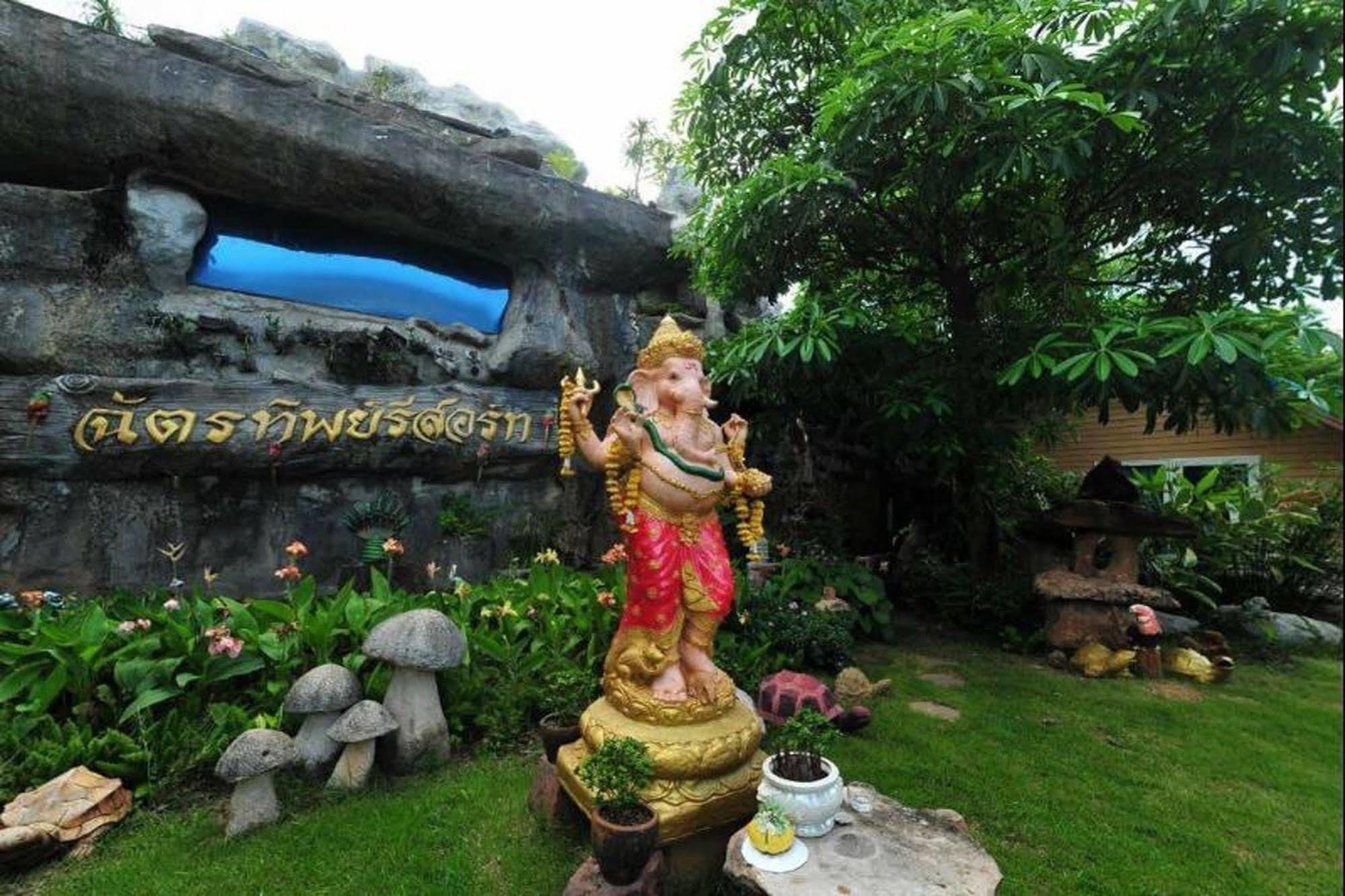 Chart Trip Resort Nakhonratchasima Εξωτερικό φωτογραφία